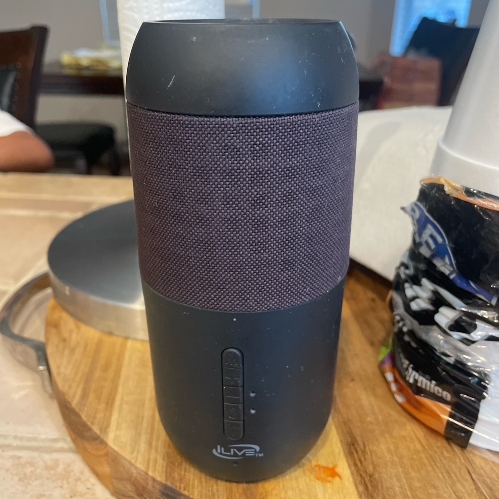 Black Portable Bluetooth Speaker